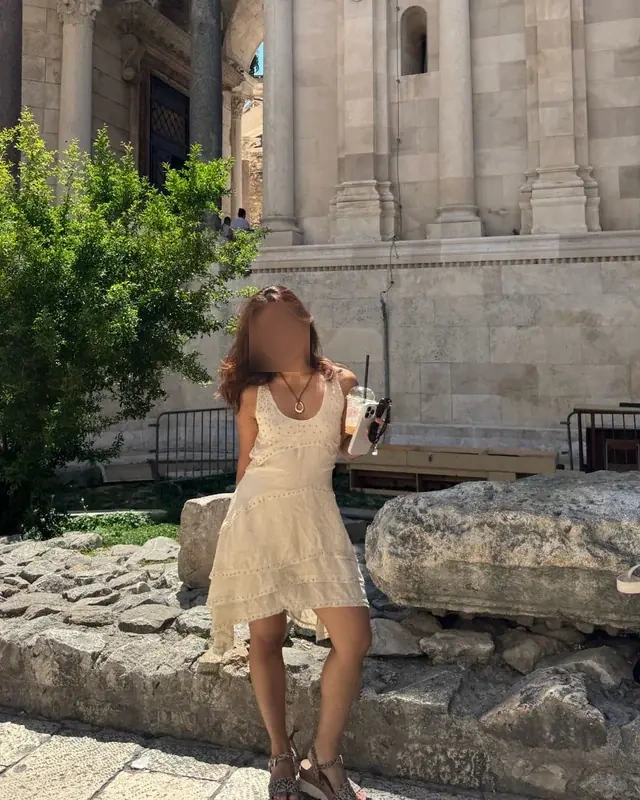 Clara - Image 3
